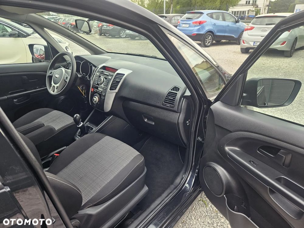 Kia Venga 1.4 CVVT Vision - 27