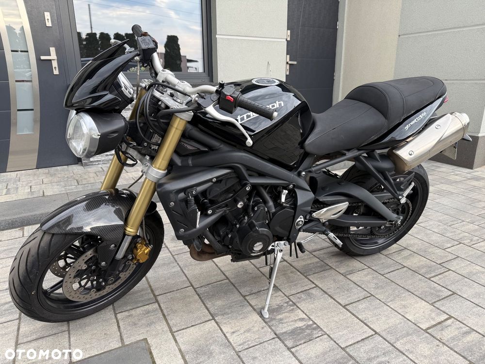 Triumph Street Triple - 18