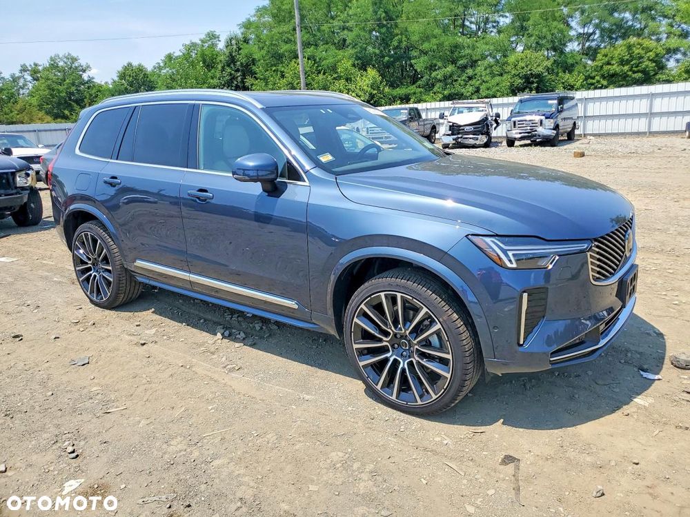 Volvo XC 90 - 1