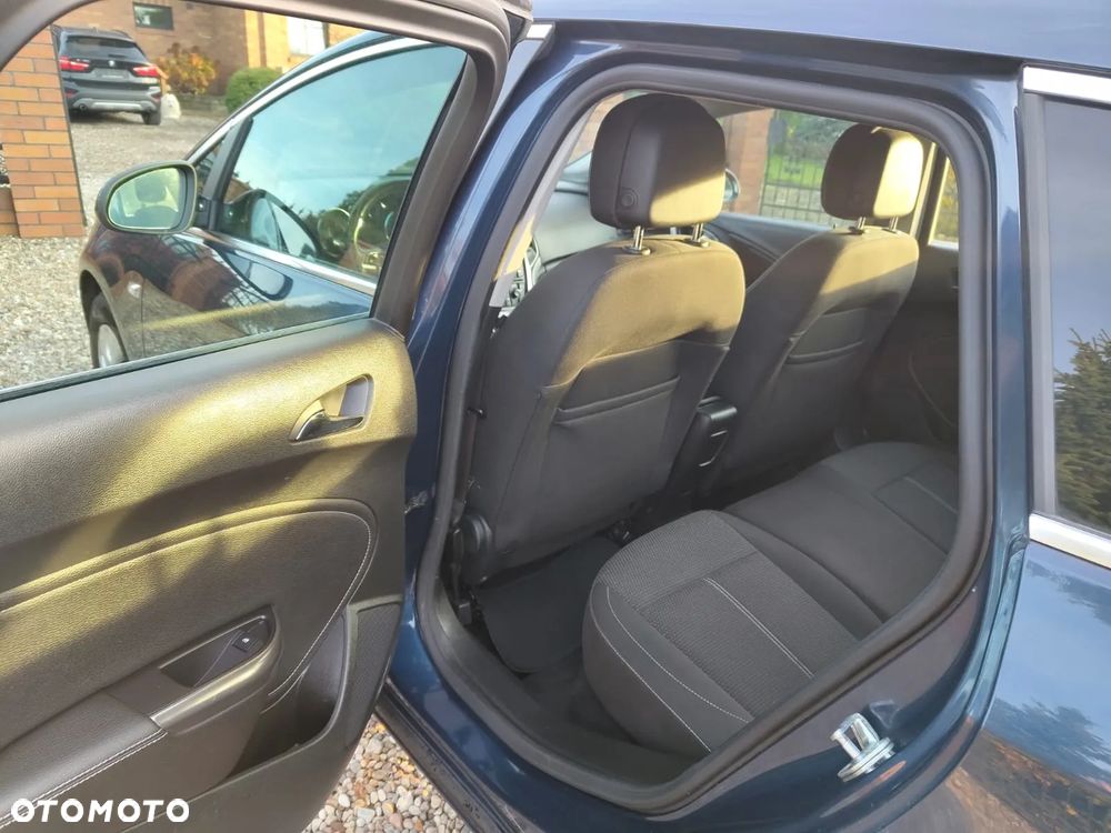 Opel Astra 2.0 CDTI DPF Sports Tourer - 8