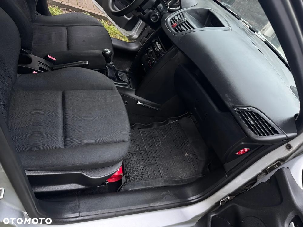 Peugeot 207 1.4 Presence - 16