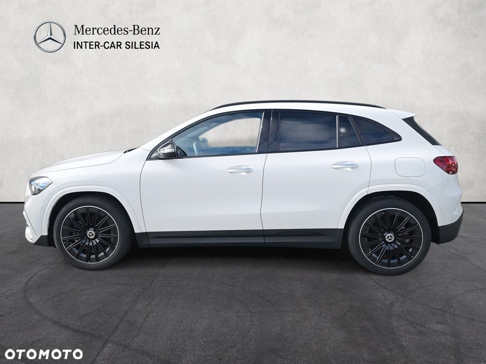 Mercedes-Benz GLA - 8