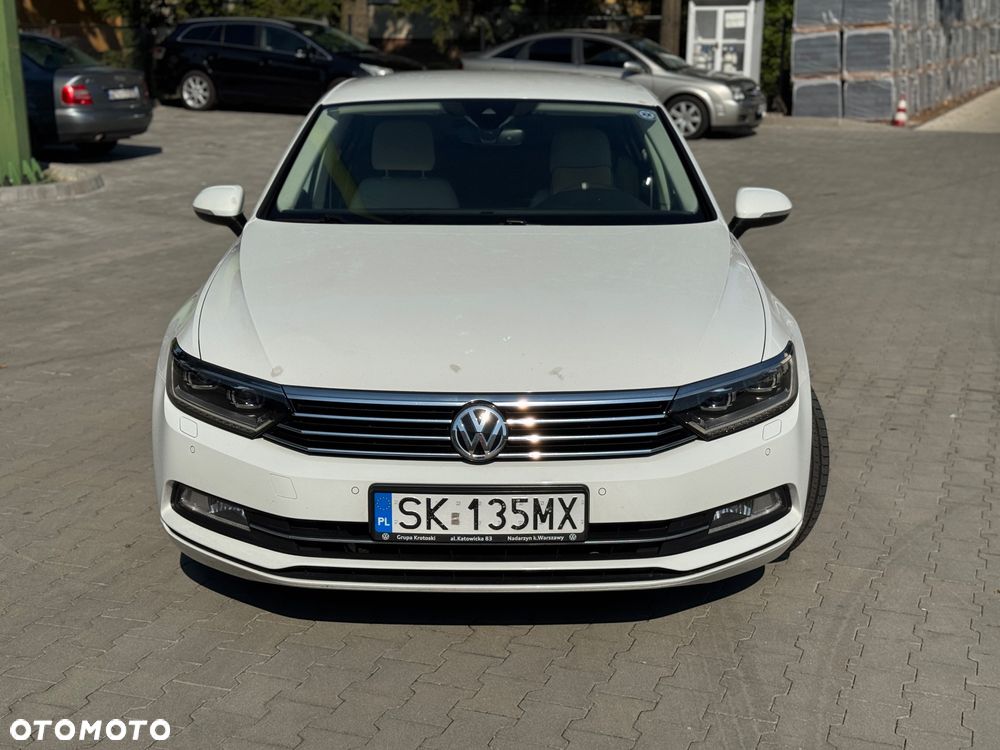 Volkswagen Passat 2.0 TDI SCR Comfortline - 14