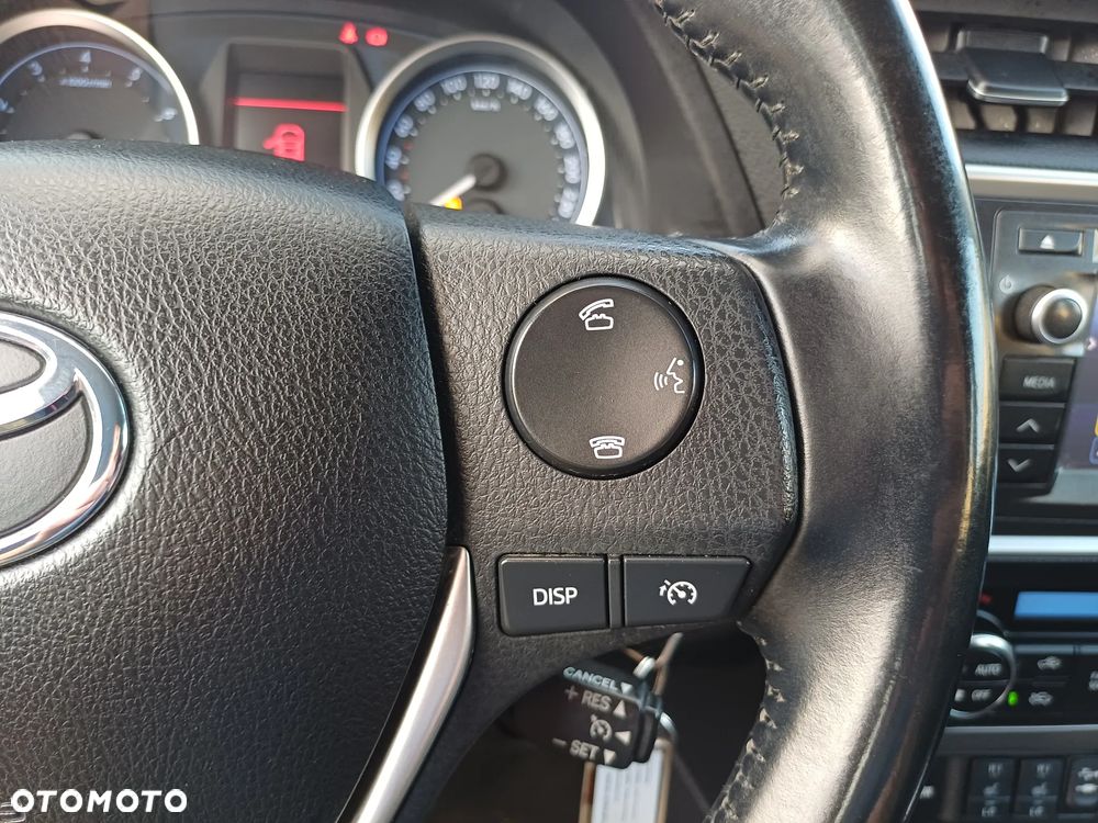 Toyota Auris 1.6 Premium - 28