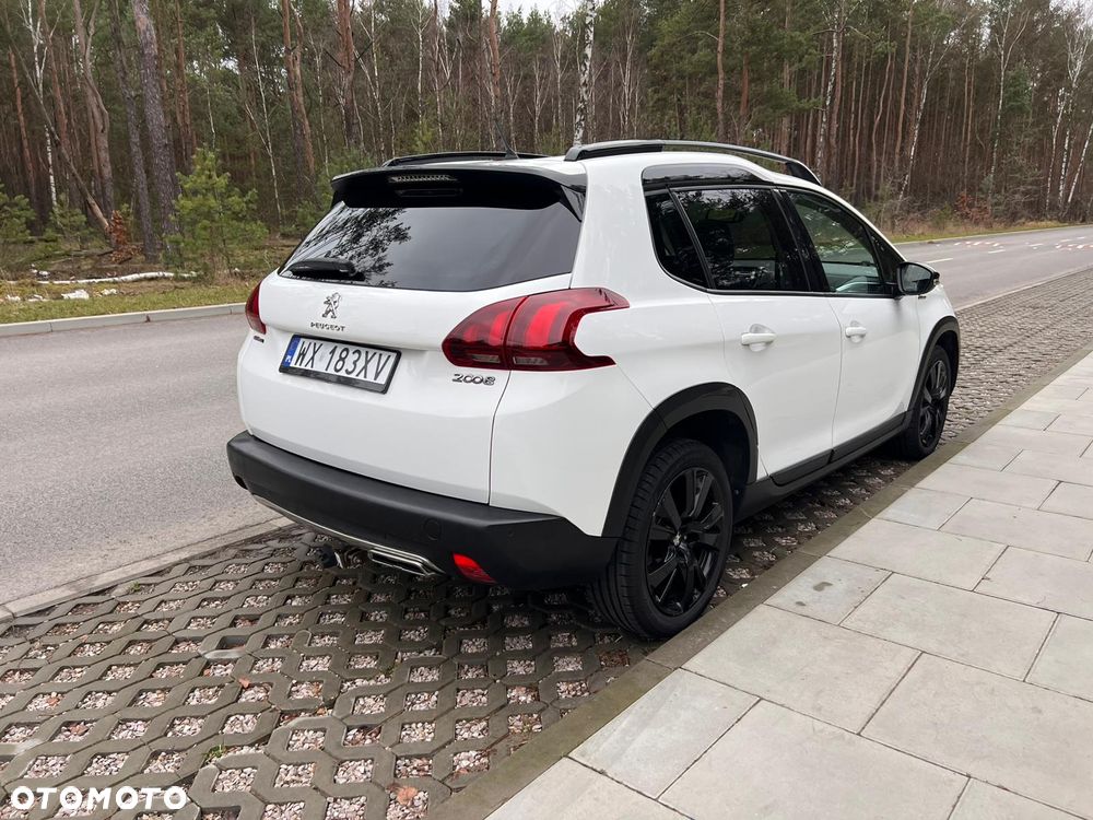 Peugeot 2008 BlueHDi FAP 120 STOP & START GT-Line Edition - 4