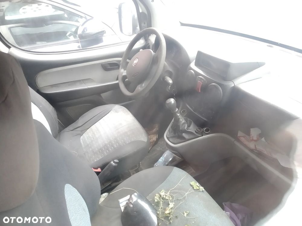 FIAT DOBLO I LIFT 04-10 1.4 8V - ZDERZAK PRZÓD PRZEDNI 249 - 27