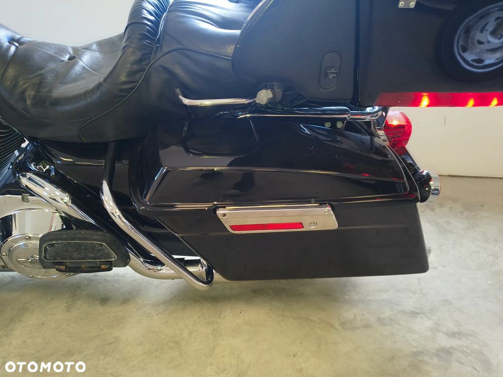 Harley-Davidson FLH Electra Glide - 5