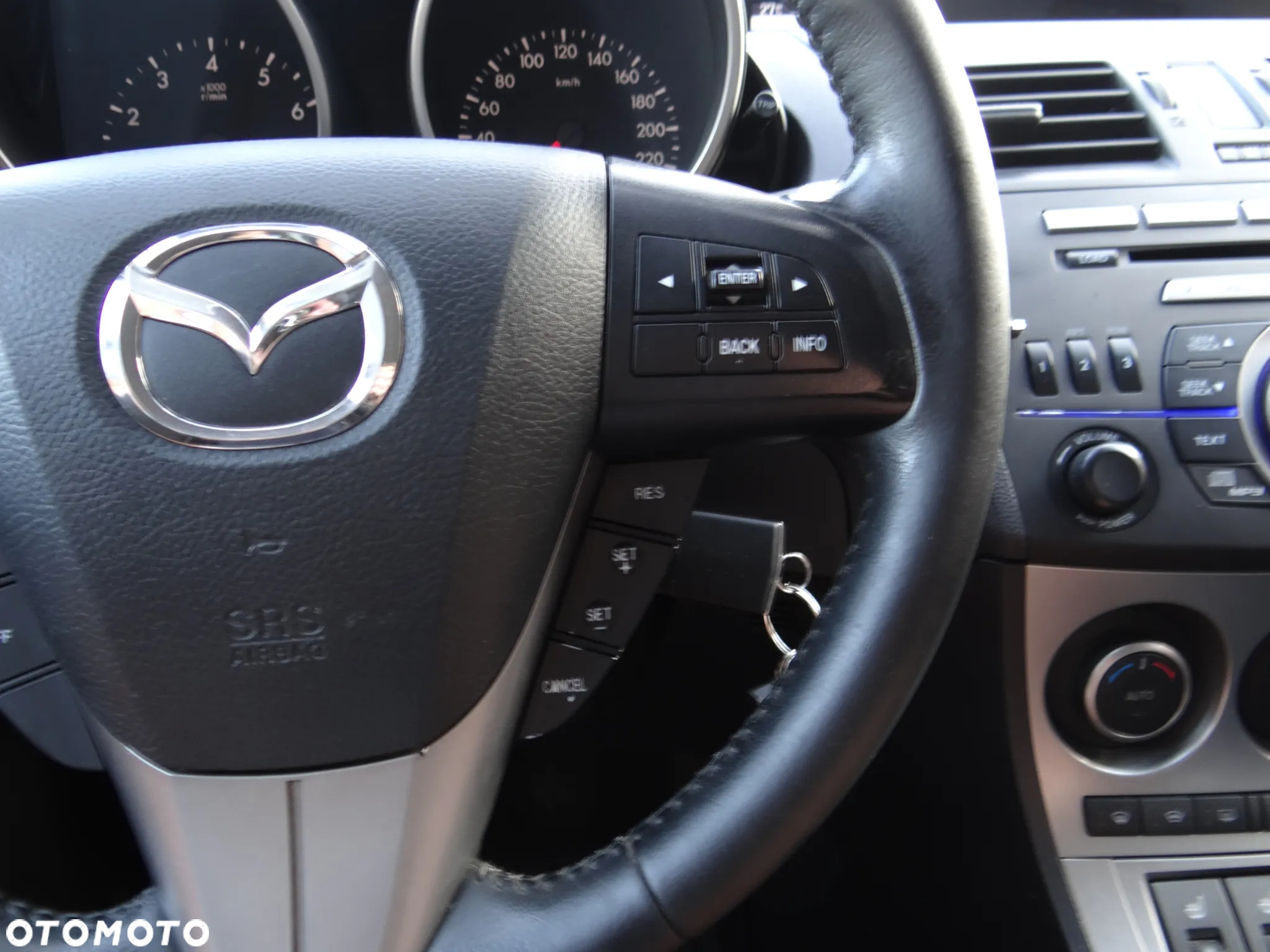 Mazda 3 1.6 Exclusive - 27