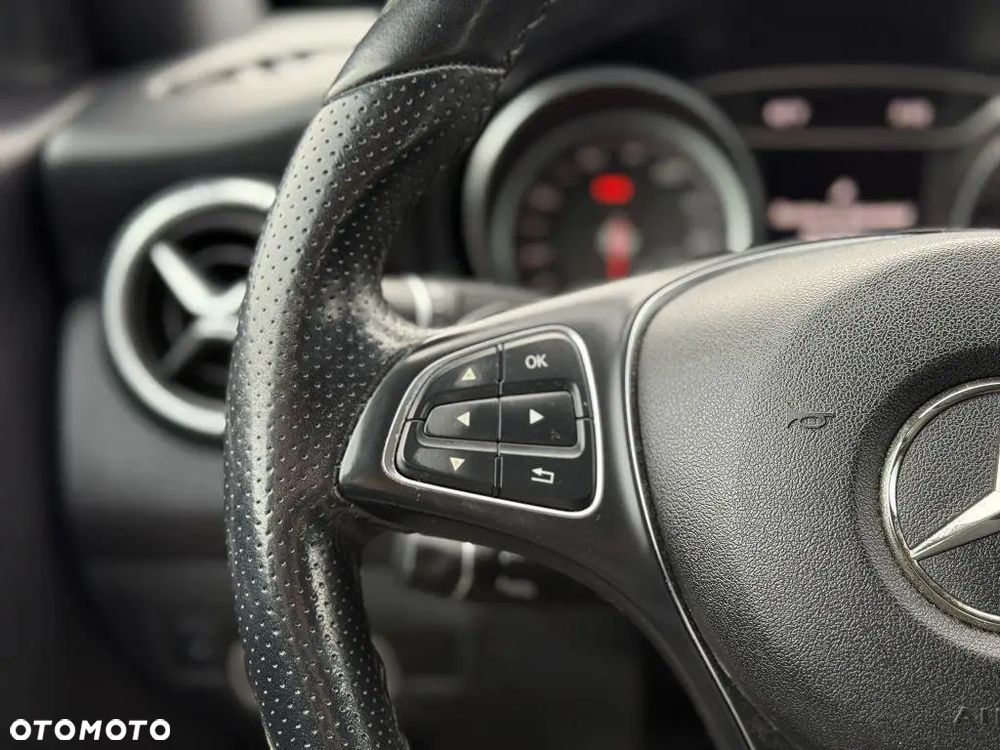 Mercedes-Benz CLA - 15