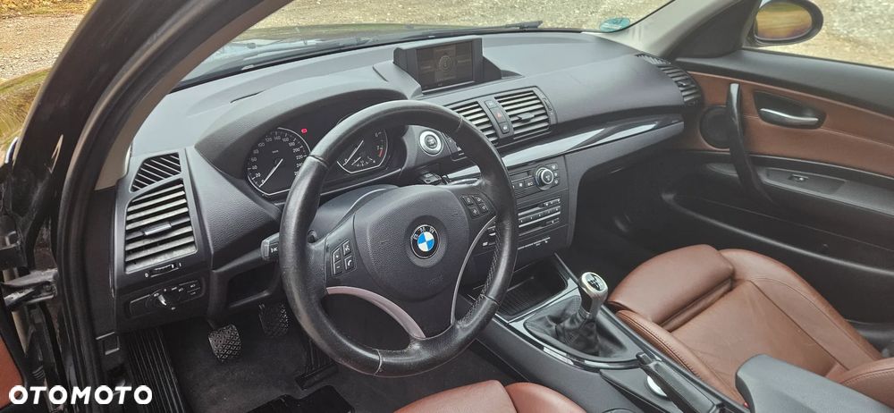 BMW Seria 1 120i Edition Sport - 13