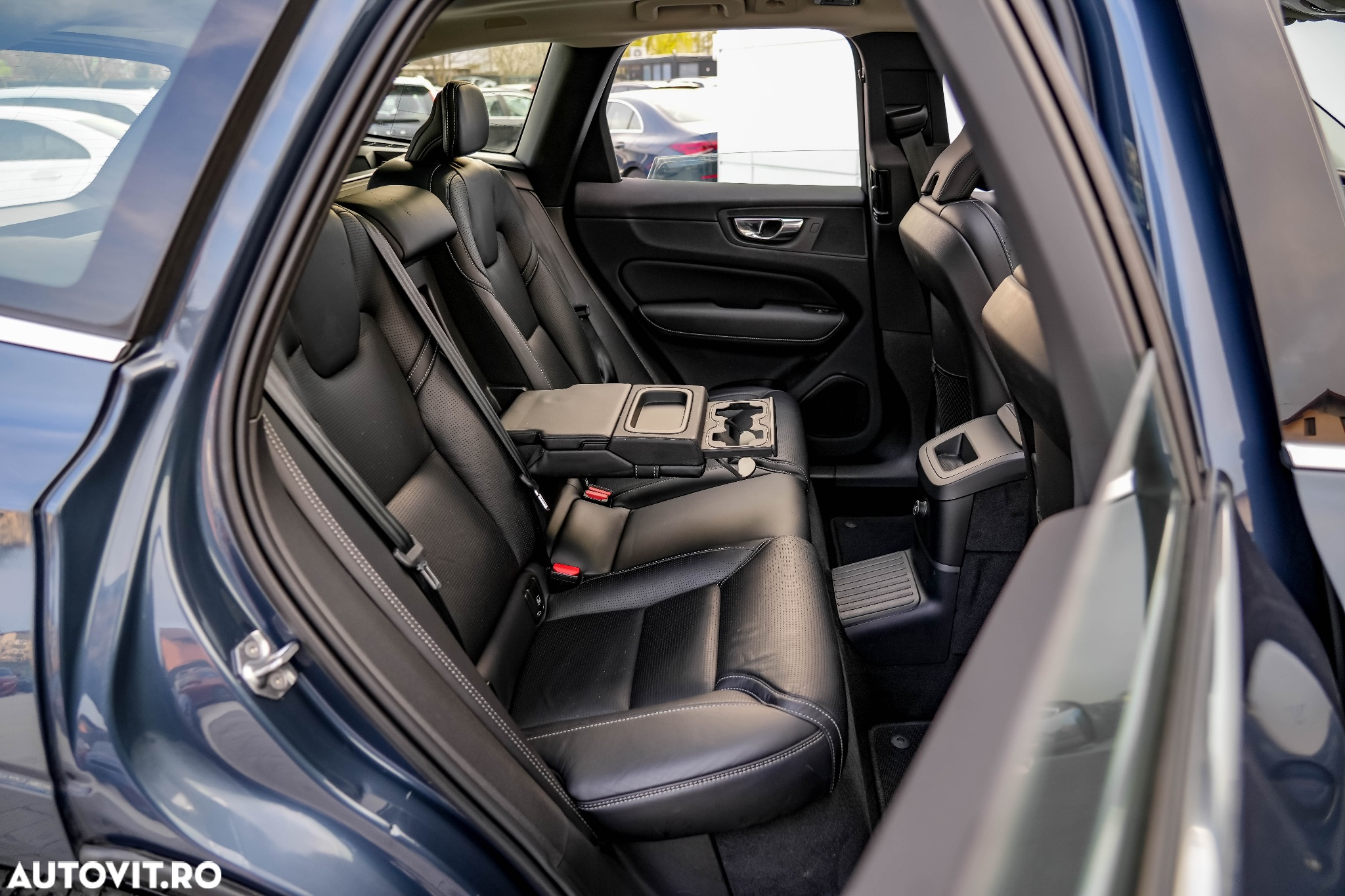 Volvo XC 60 T8 AWD Recharge Geartronic Inscription - 23