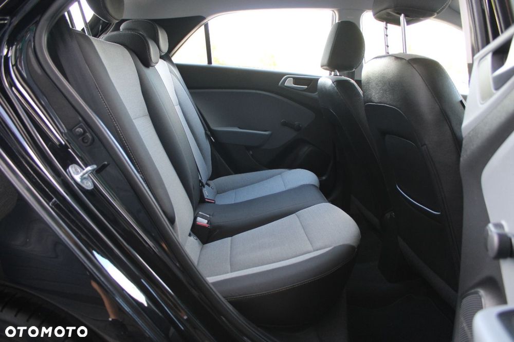 Hyundai i20 - 22