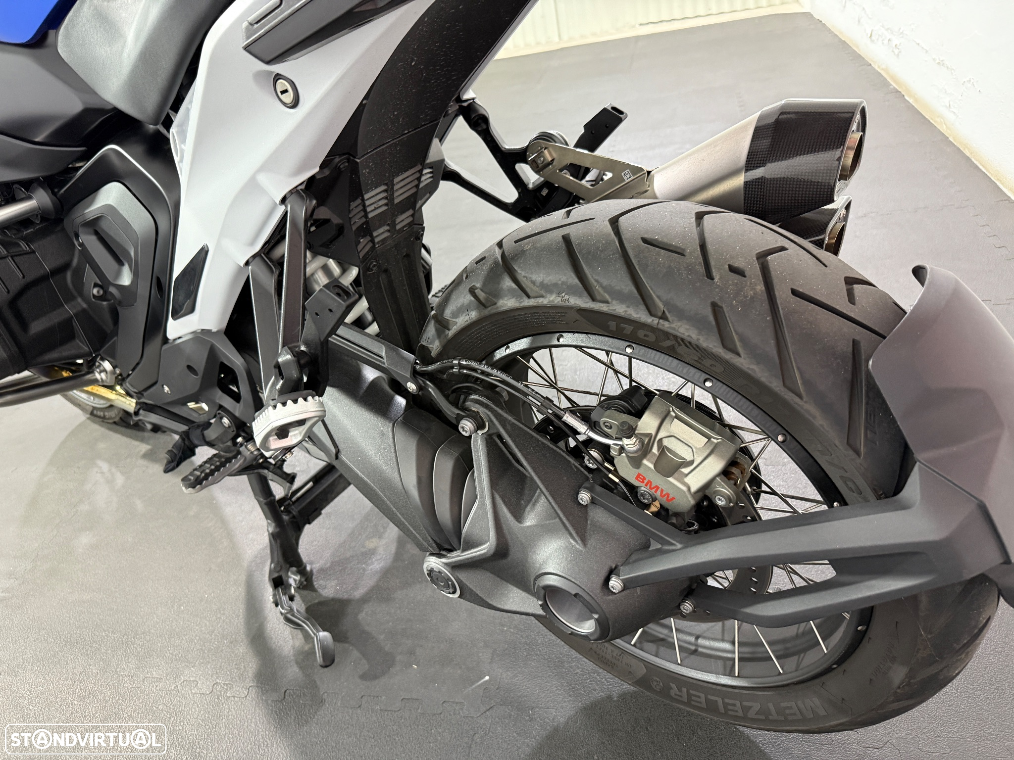 BMW R 1300 GS TROPHY / AKRAPOVIC - 18