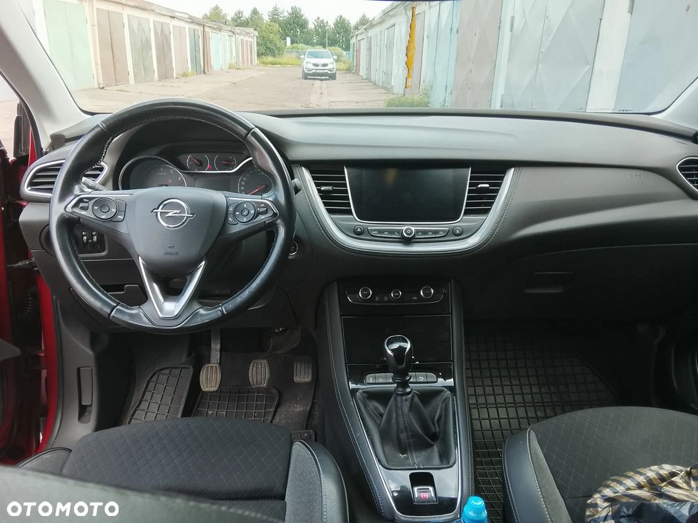 Opel Grandland X 1.2 T GPF Design Line S&S - 9