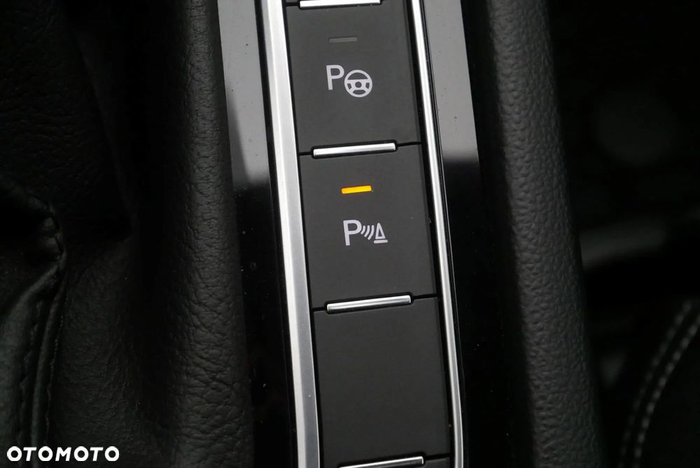 Volkswagen Passat 1.5 TSI EVO Business DSG - 12