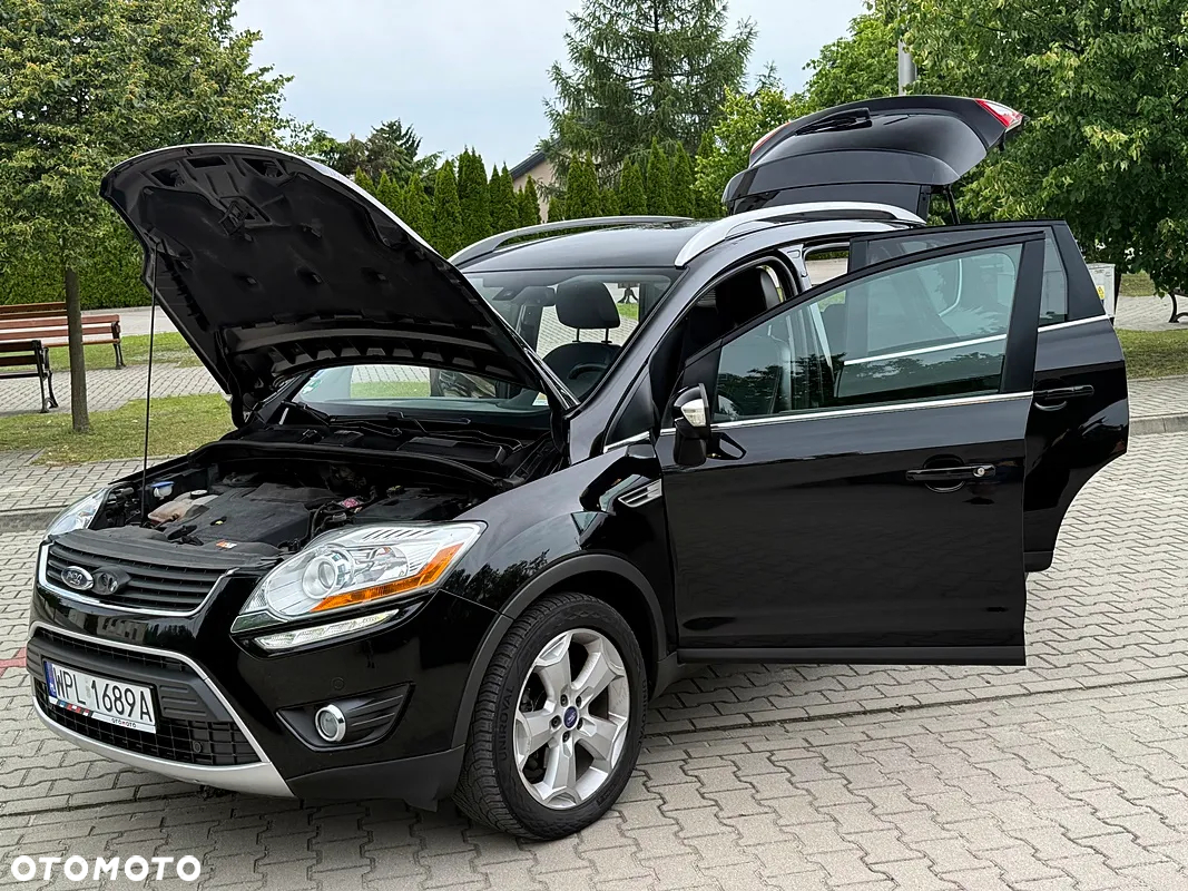Ford Kuga 2.0 TDCi 2x4 Titanium - 35