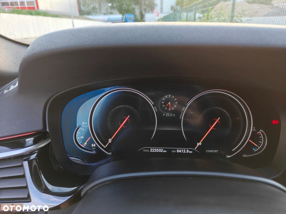 BMW Seria 5 520d Sport Line sport - 33