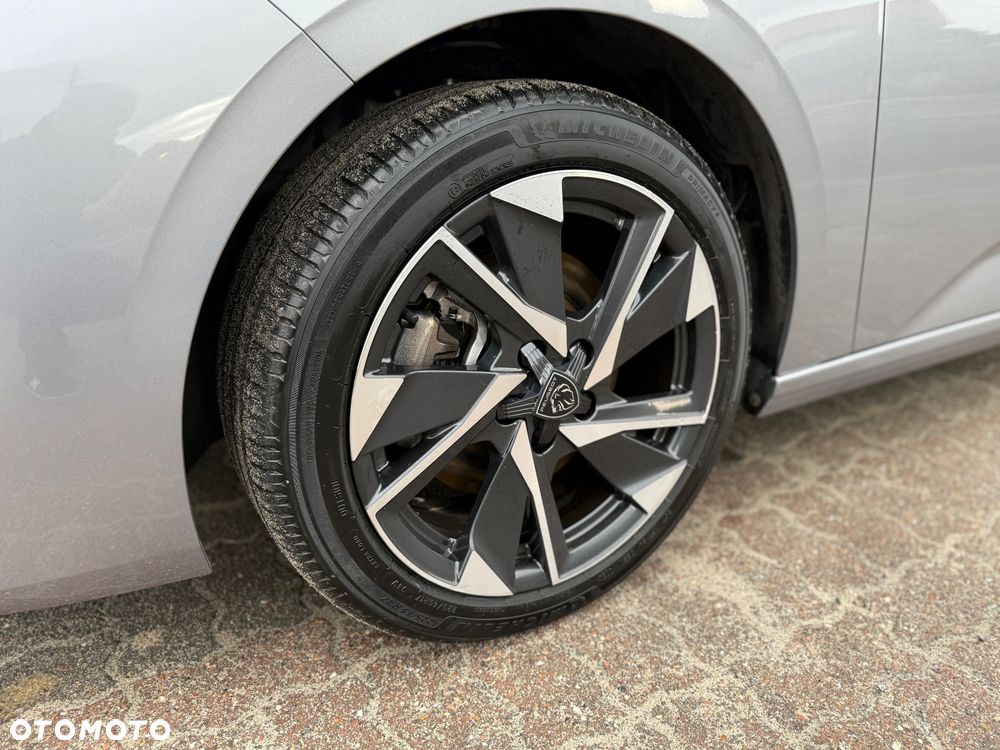 Peugeot 308 BlueHDi 130 EAT8 Allure - 12