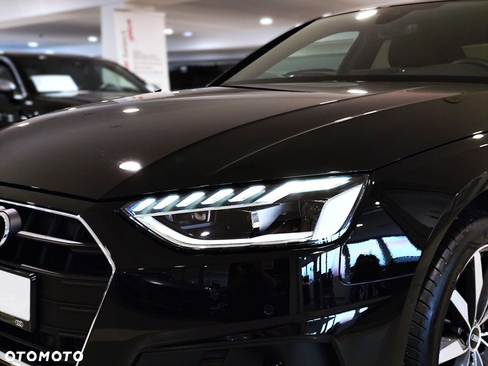 Audi A4 Limousine - 11