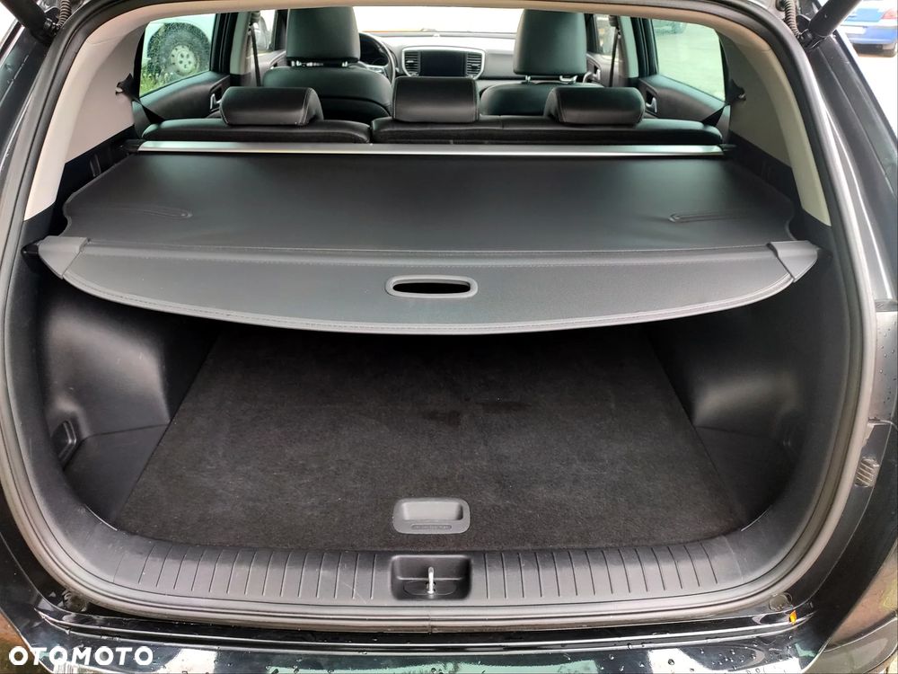 Kia Sportage 1.6 CRDI Black Edition Plus 2WD - 16