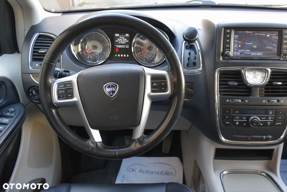 Lancia Voyager 2.8CRD Platinum - 27