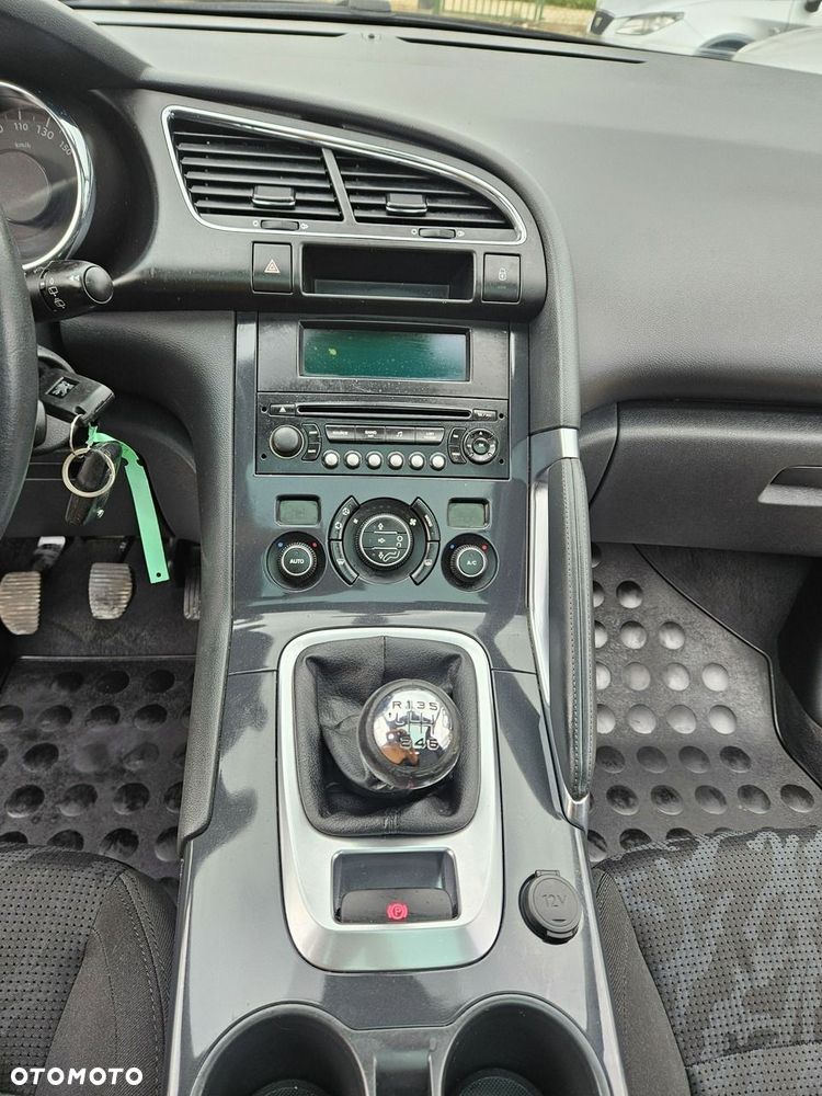 Peugeot 3008 - 17