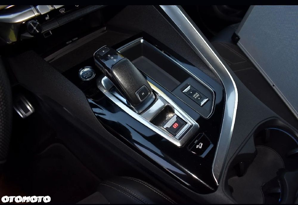 Peugeot 5008 BlueHDi 130 EAT8 GT - 28