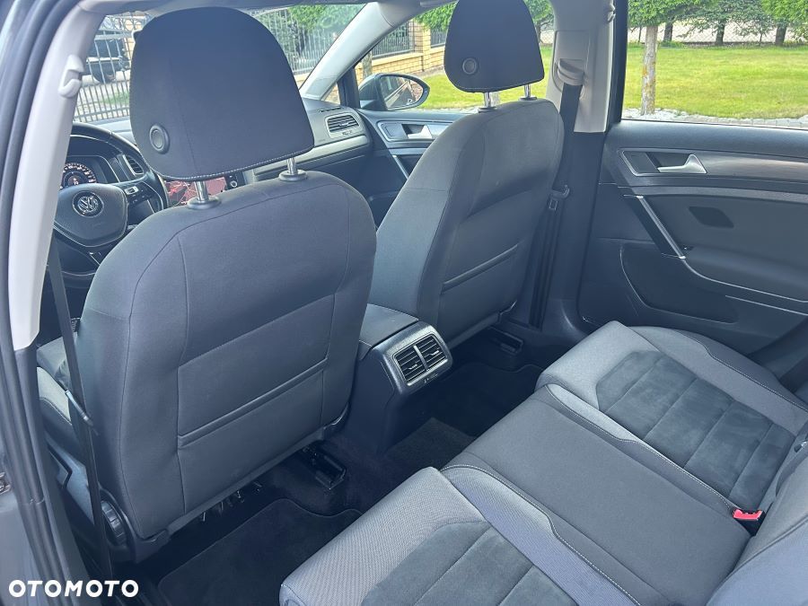 Volkswagen Golf 1.0 TSI OPF Comfortline - 17