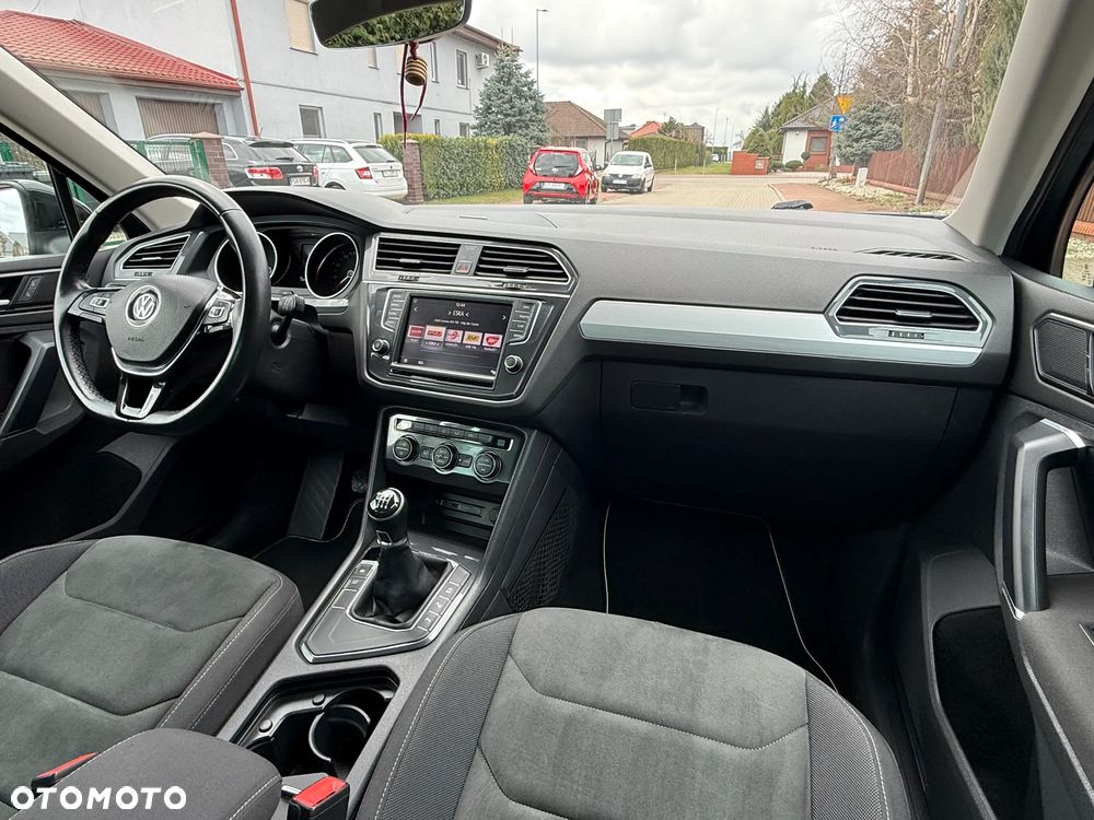Volkswagen Tiguan - 28