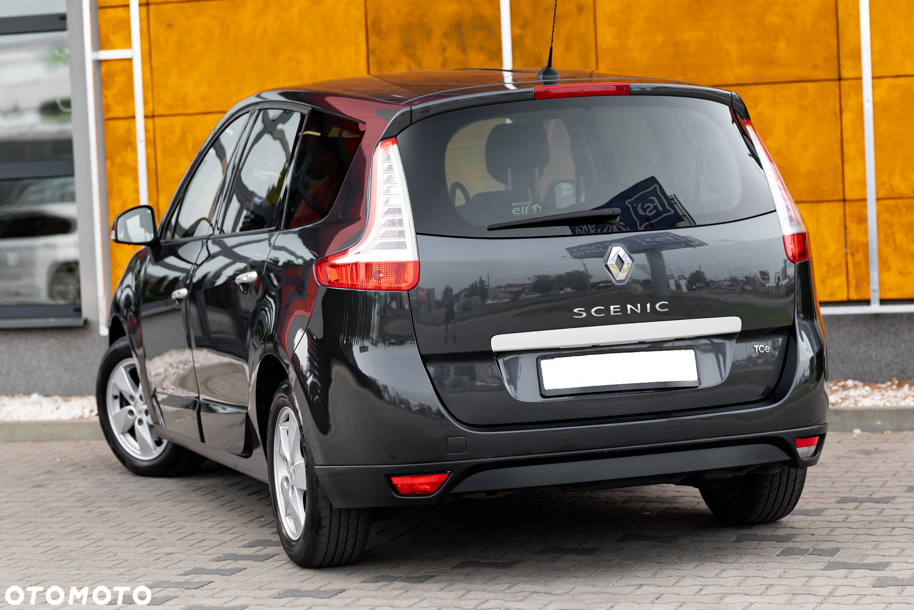 Renault Scenic 1.4 16V TCE Bose Edition - 12