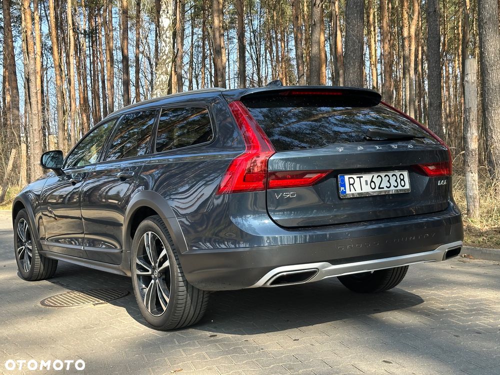 Volvo V90 D5 SCR AWD Momentum - 7