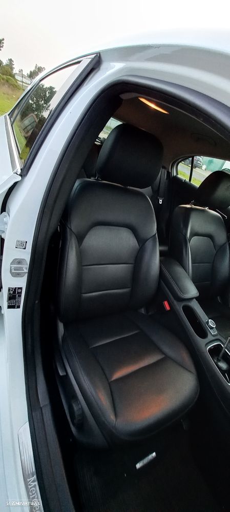 Mercedes-Benz A 160 CDI AMG Line - 34