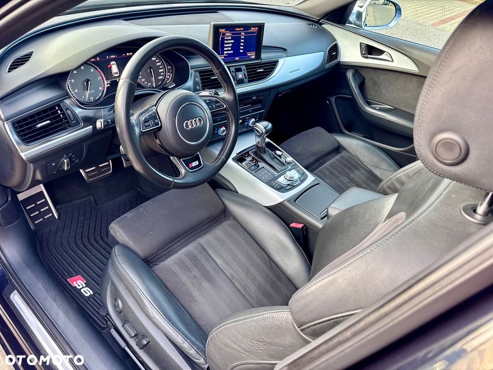 Audi S6 Avant - 15