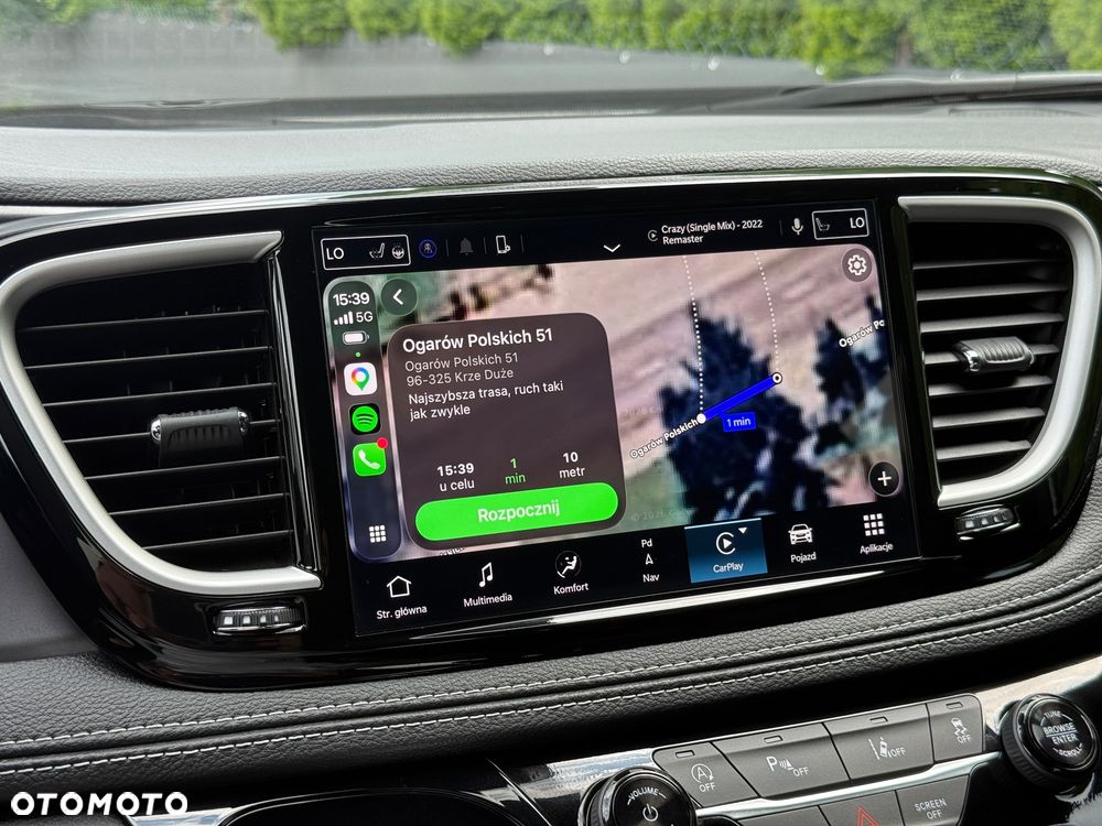 Chrysler Pacifica - 28