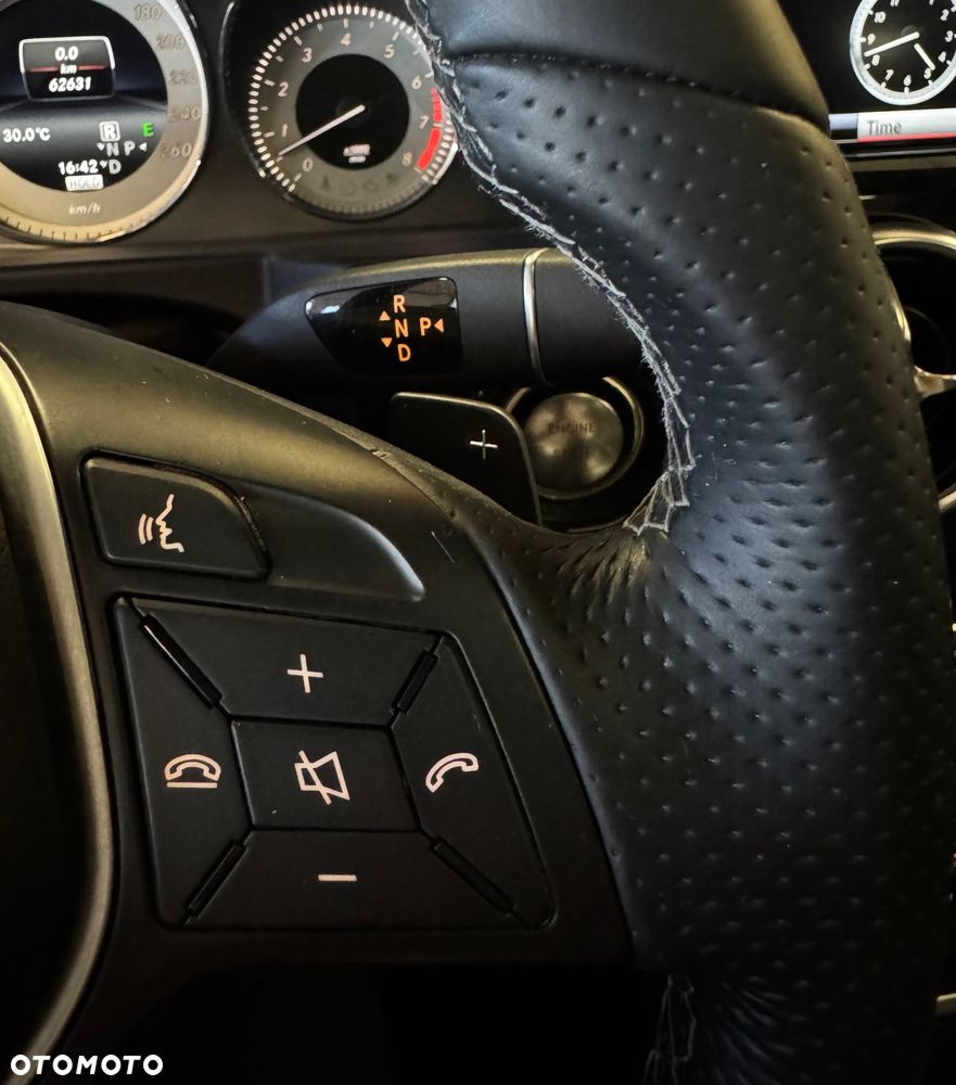 Mercedes-Benz GLK 350 4-Matic - 15