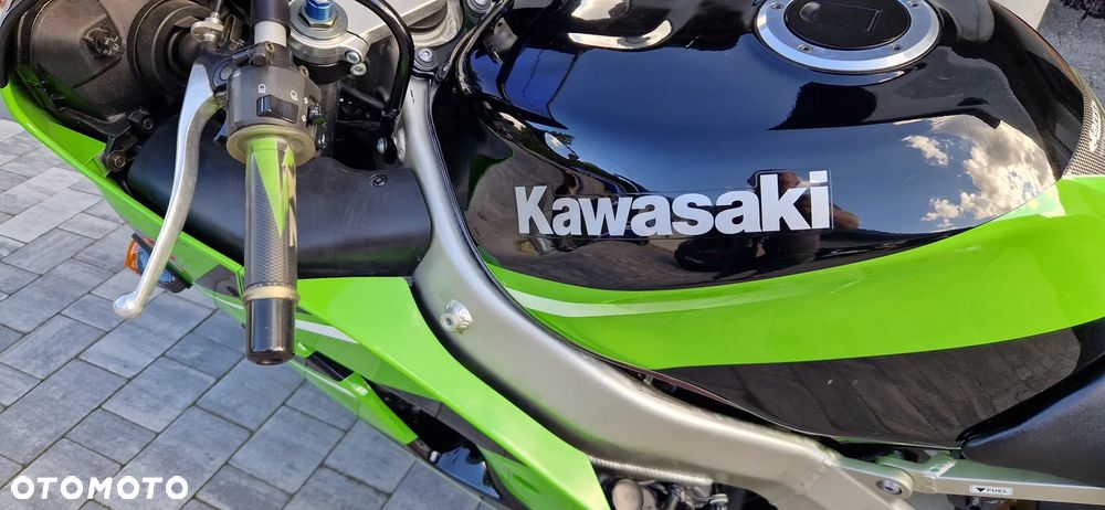 Kawasaki ZXR - 14