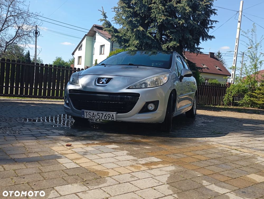 Peugeot 207 90 HDi FAP forever - 2