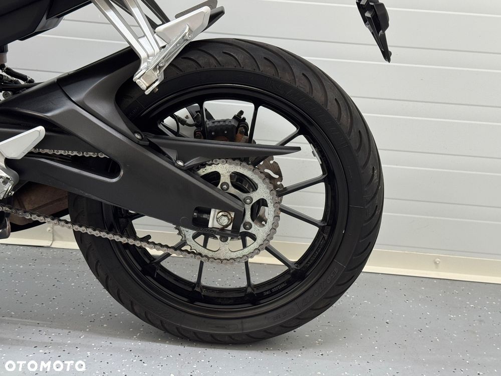 Yamaha MT - 17