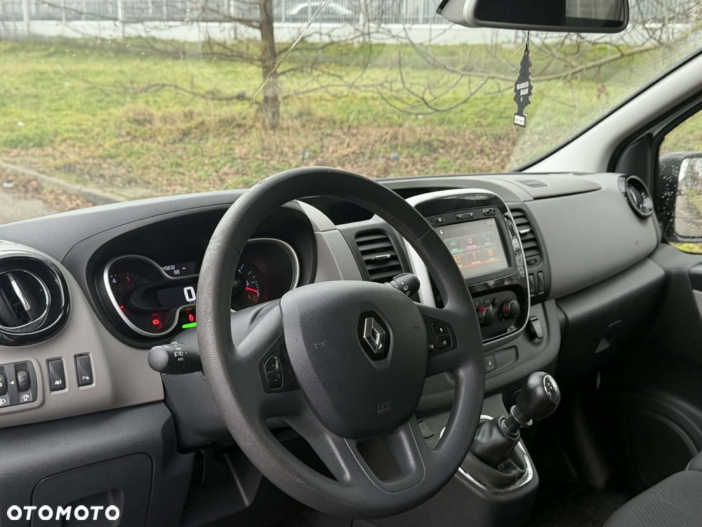 Renault Trafic - 17