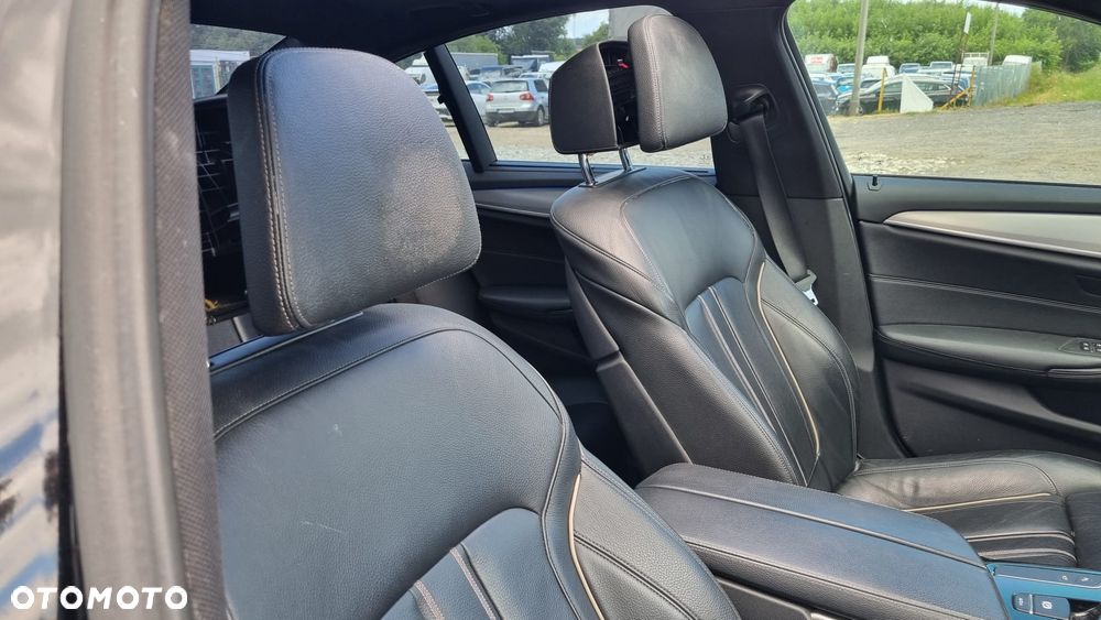 BMW Seria 5 520d xDrive M Sport Edition - 31
