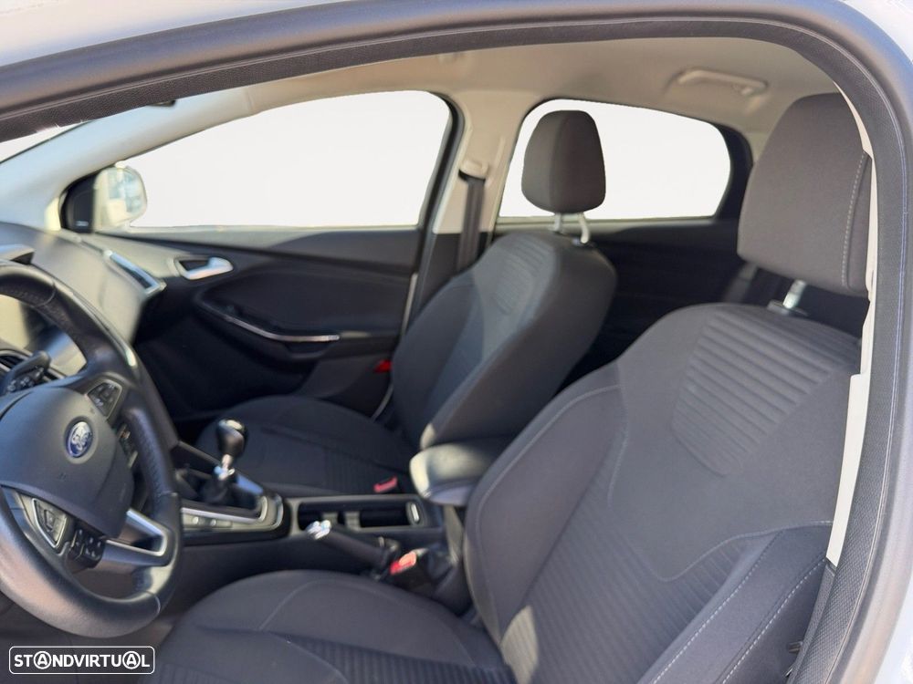Ford Focus 1.0 EcoBoost Titanium - 9