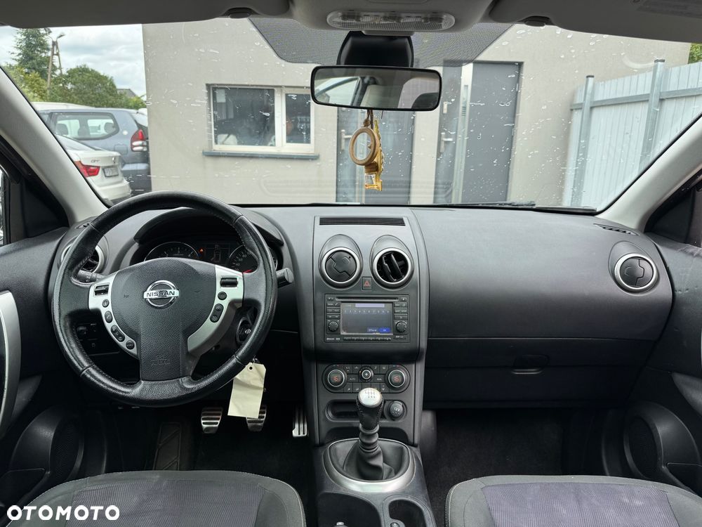 Nissan Qashqai - 10