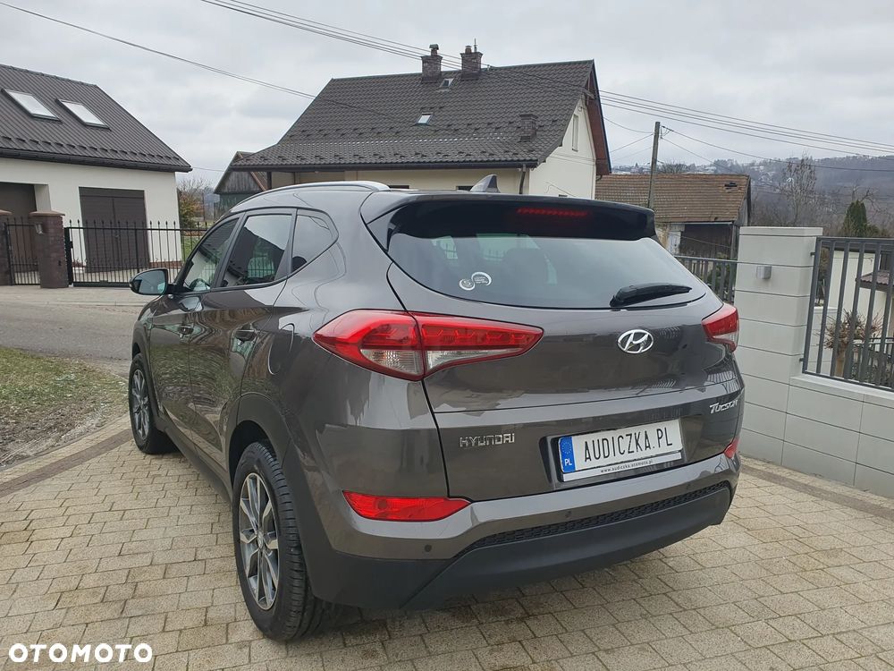 Hyundai Tucson 1.7 CRDI BlueDrive Comfort 2WD - 12