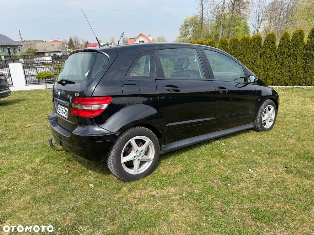 Mercedes-Benz Klasa B 180 CDI Autotronic Grand Edition - 3