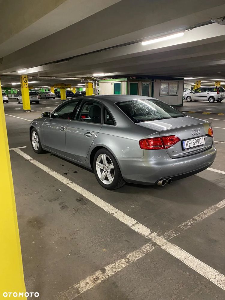 Audi A4 - 4