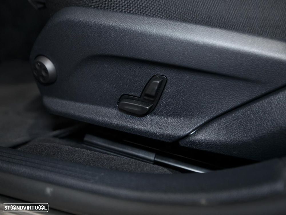 Mercedes-Benz E 300 de Avantgarde - 21