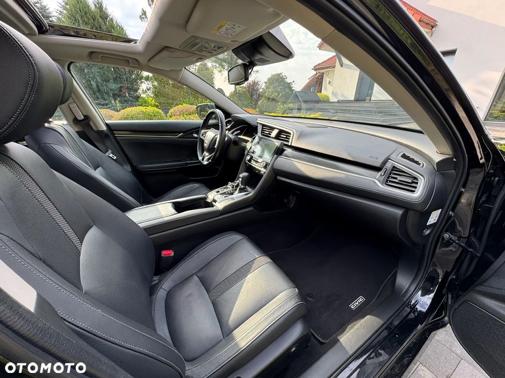Honda Civic 1.5 i-VTEC Turbo CVT Executive - 12