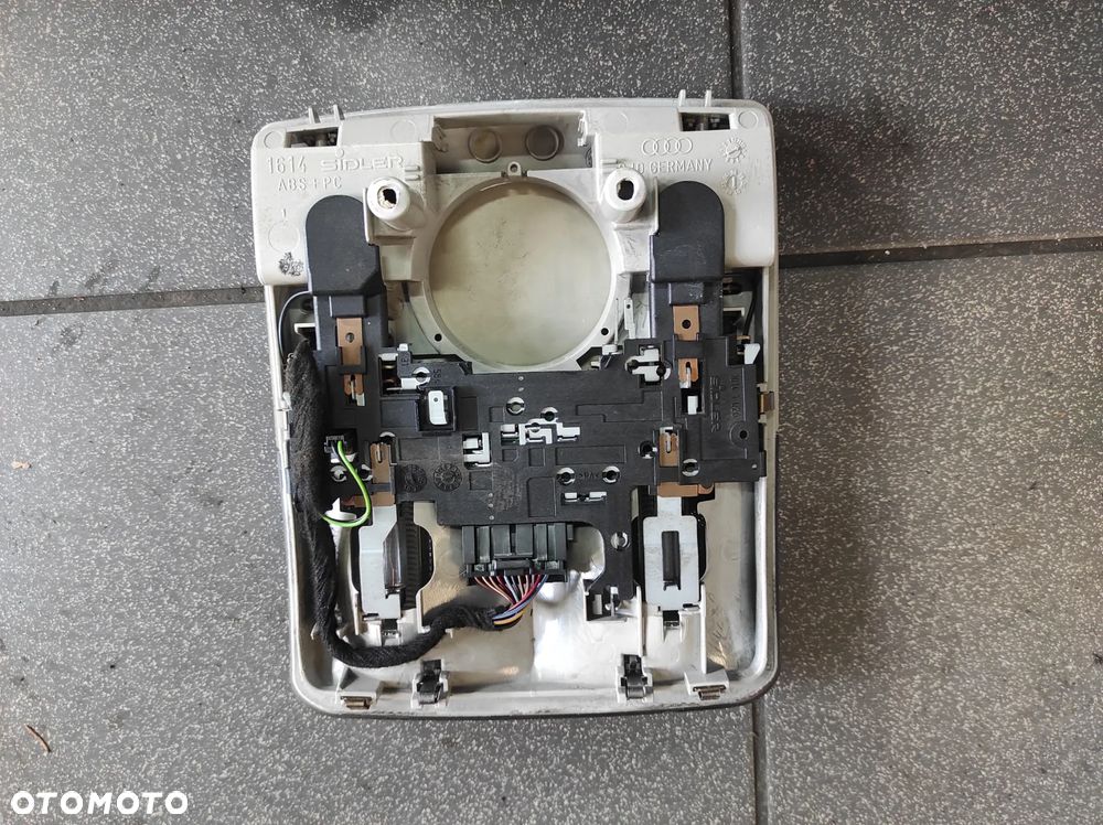 LAMPKA PODSUFITKI AUDI A3 8L LIFT 8L094711D - 2