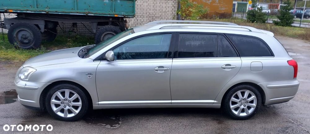Toyota Avensis 2.2 D-CAT Executive - 11