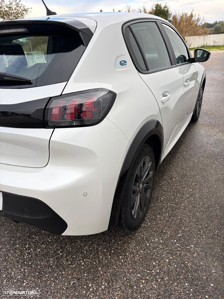 Peugeot e-208 50 kWh Active Pack - 3